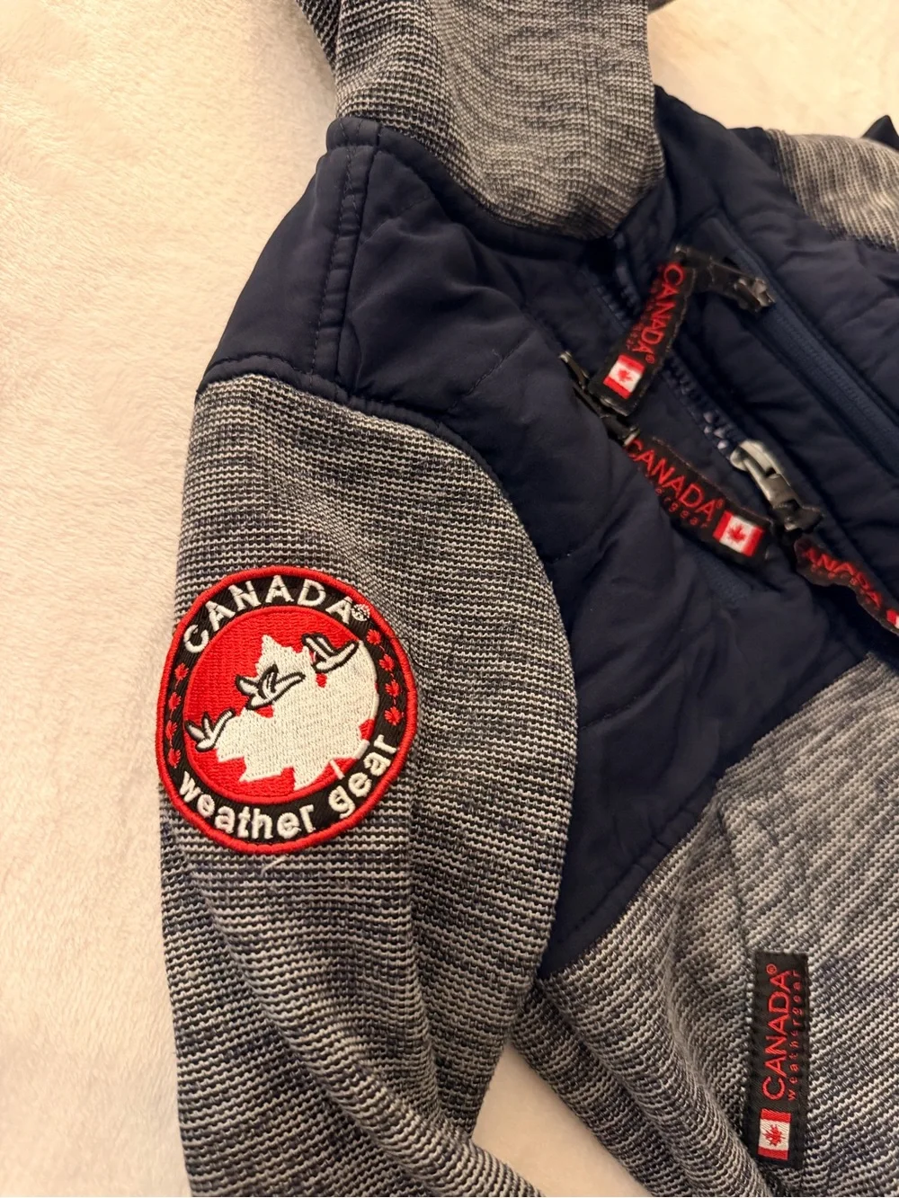 Toddlers Canada Weather Hooded Zip Jacket - size 4T